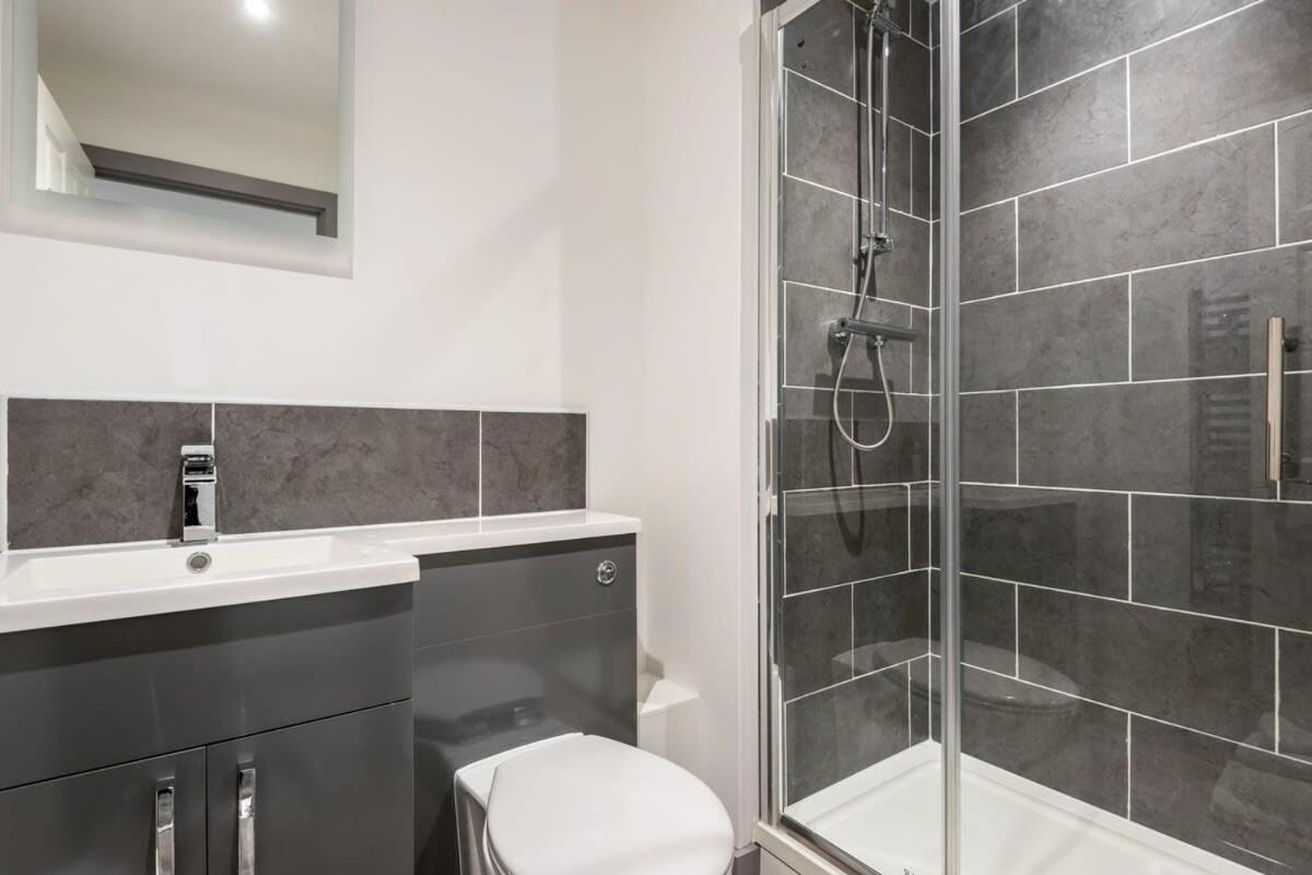 Contemporary 1 Bedroom Apartment In Central Hull Kingston upon Hull Bagian luar foto