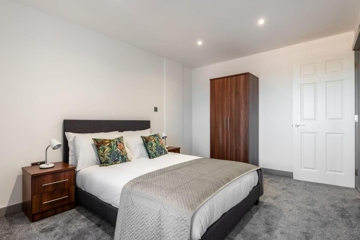 Contemporary 1 Bedroom Apartment In Central Hull Kingston upon Hull Bagian luar foto