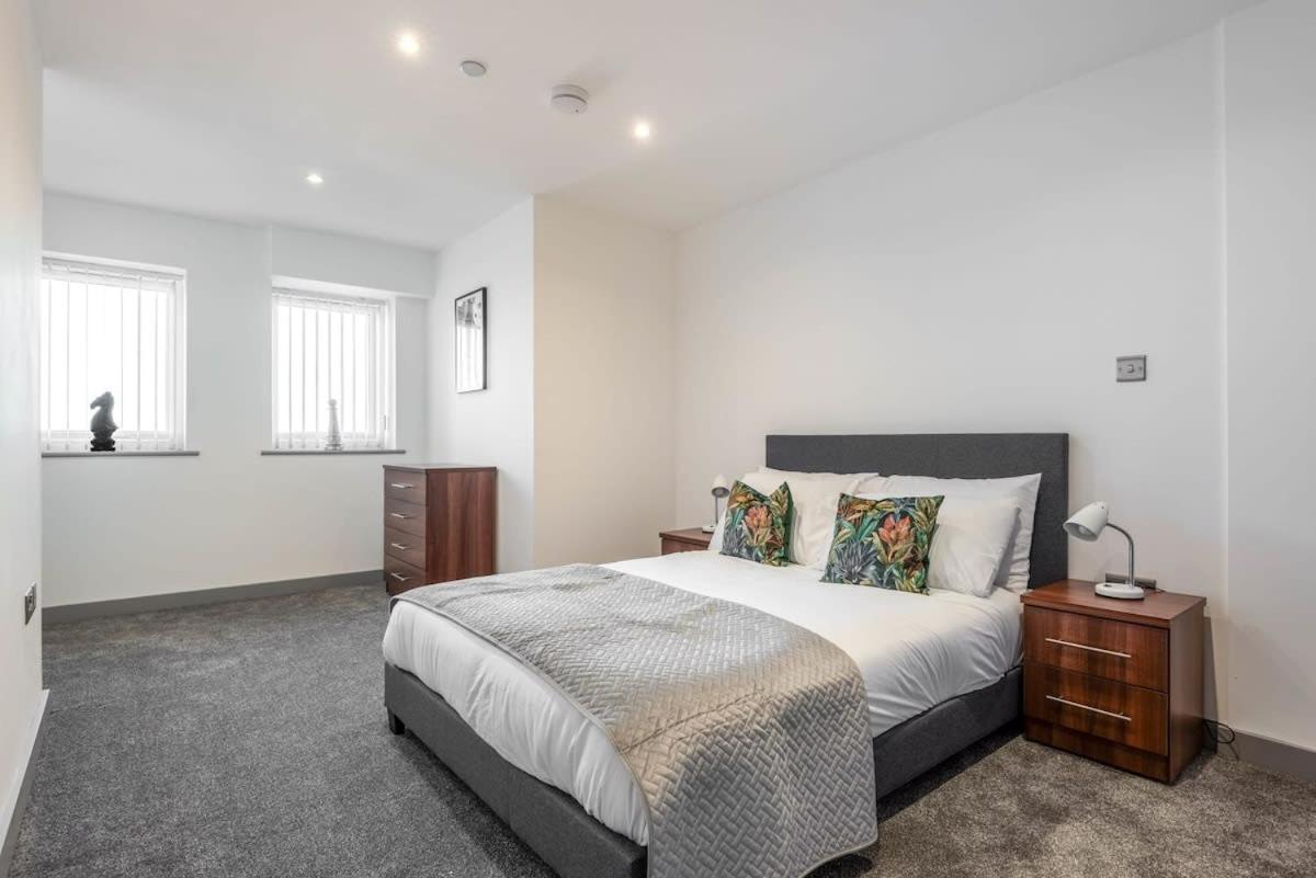Contemporary 1 Bedroom Apartment In Central Hull Kingston upon Hull Bagian luar foto